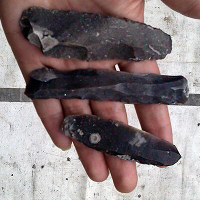 Backed blade flint knife